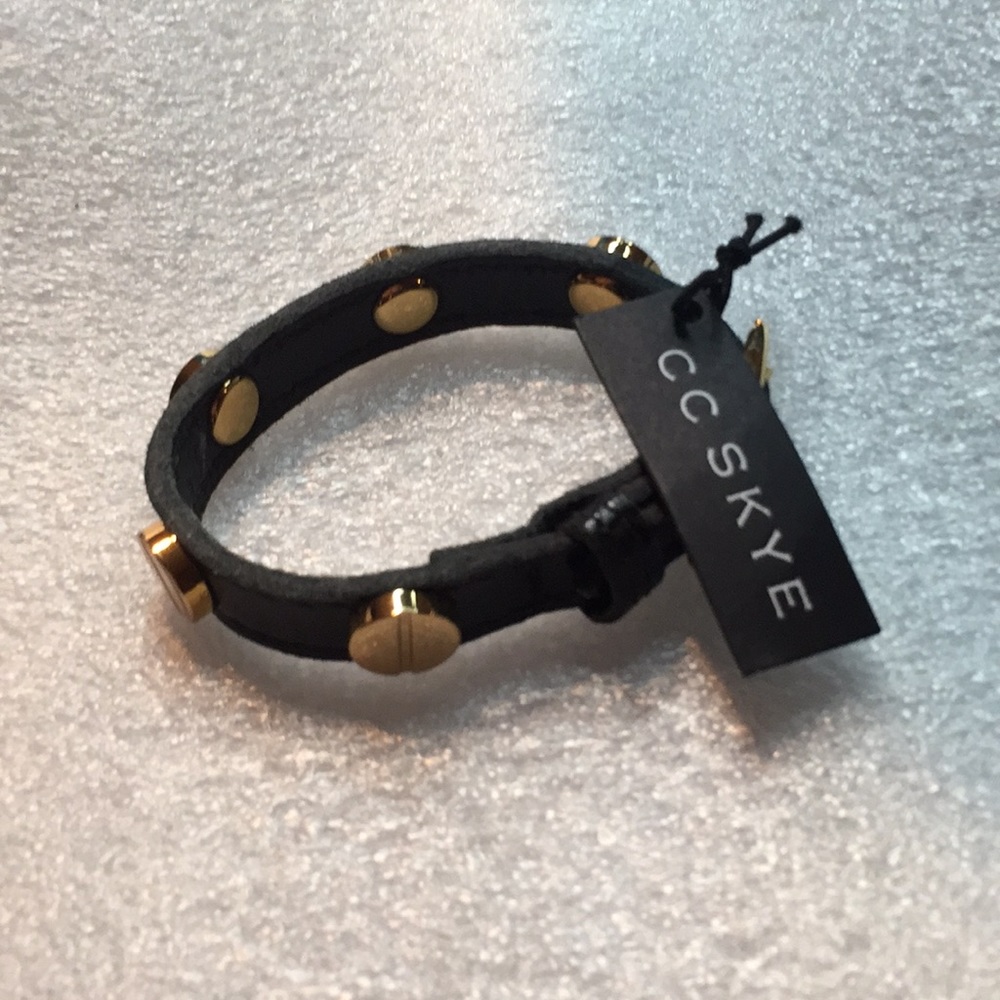 CC SKYE LEATHER SCREW BRACELET BLACK